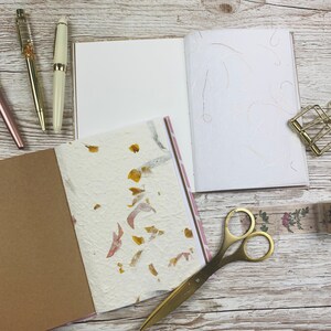 Diario creativo sottile con carte speciali Taccuino da viaggio con carta Kraft, pergamena, gelso, carta fatta a mano Diario spazzatura di varie dimensioni immagine 5