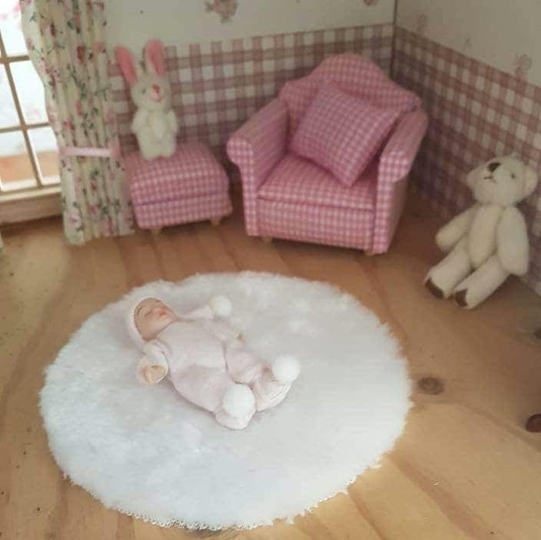 Miniature Dollhouse Round Fluffy Floor Rug Pink or White 1:12th Scale ...
