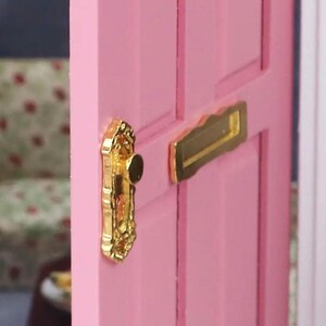 Antiker goldfarbener Knauf mit Schlüssel: Miniature 1:12