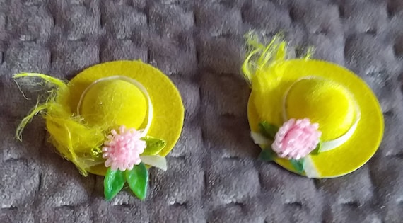 Miniature Dollhouse Accessories Yellow Ladies Hat With Flowers