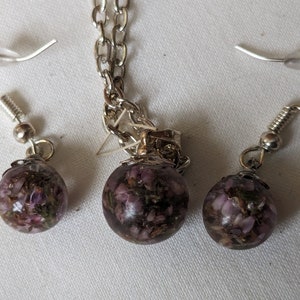 Scottish Highland Heather Flowers, Necklace and Earrings Set, Genuine Glencoe Heather Flowers. Gift. Scottish Gift, Handmade.Resin Jewellery