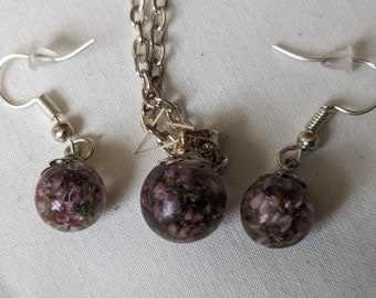 Scottish Highland Heather Flowers, Necklace and Earrings Set, Genuine Glencoe Heather Flowers. Gift. Scottish Gift, Handmade.Resin Jewellery