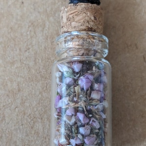 Scottish Highland Heather Flower Pendant,Genuine Glencoe Heather Flowers.Gift