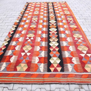 Vintage Turkish Kilim Rug 5x10: Handmade Wool, Eclectic Design