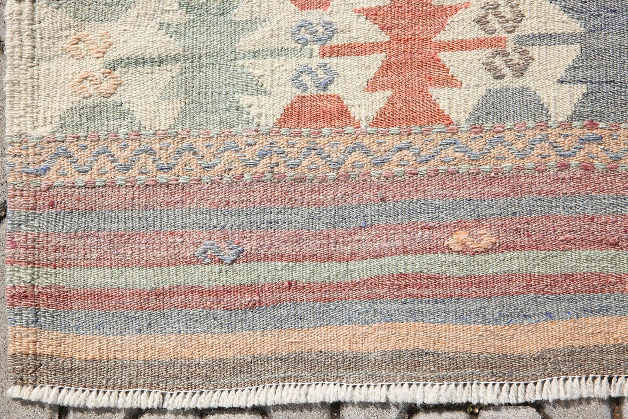 Small Size Rug Muted Rug Kilim Rug 3'9x5'3 Ft Etsy