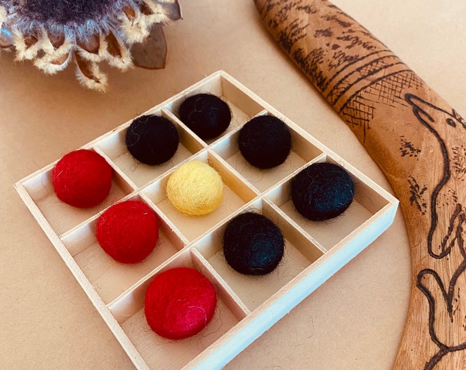 Aboriginal themed Naughts + Crosses | 9 compartments |  NAIDOC Week | Educational Play | Australian Flag Colours | Indigenous