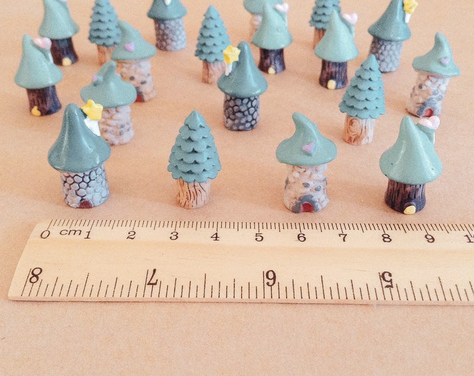 Whimsical Mini Green Tree Fairy House Figurines – Enchant Your Creations! Resin Treehouse | COLOURFUL | Mini Fairy Garden | Plant Decor