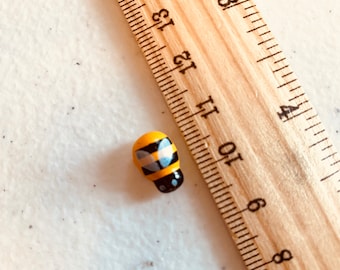 Wooden Mini Bees | Small | 1.1 x 0.8mm