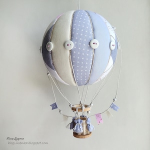 Textile Hot Air Balloon Model: Handmade Decoration