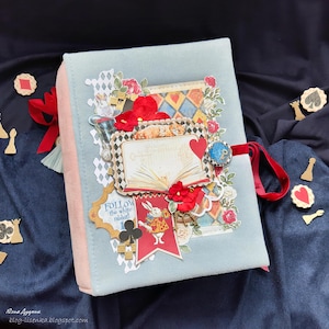 Handcrafted Alice in Wonderland Photo Album: Photo Keepsake