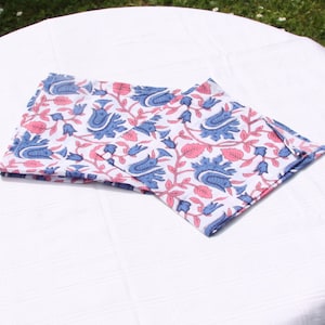 Flowery batik cotton napkin 35 cm x 35 cm, per two