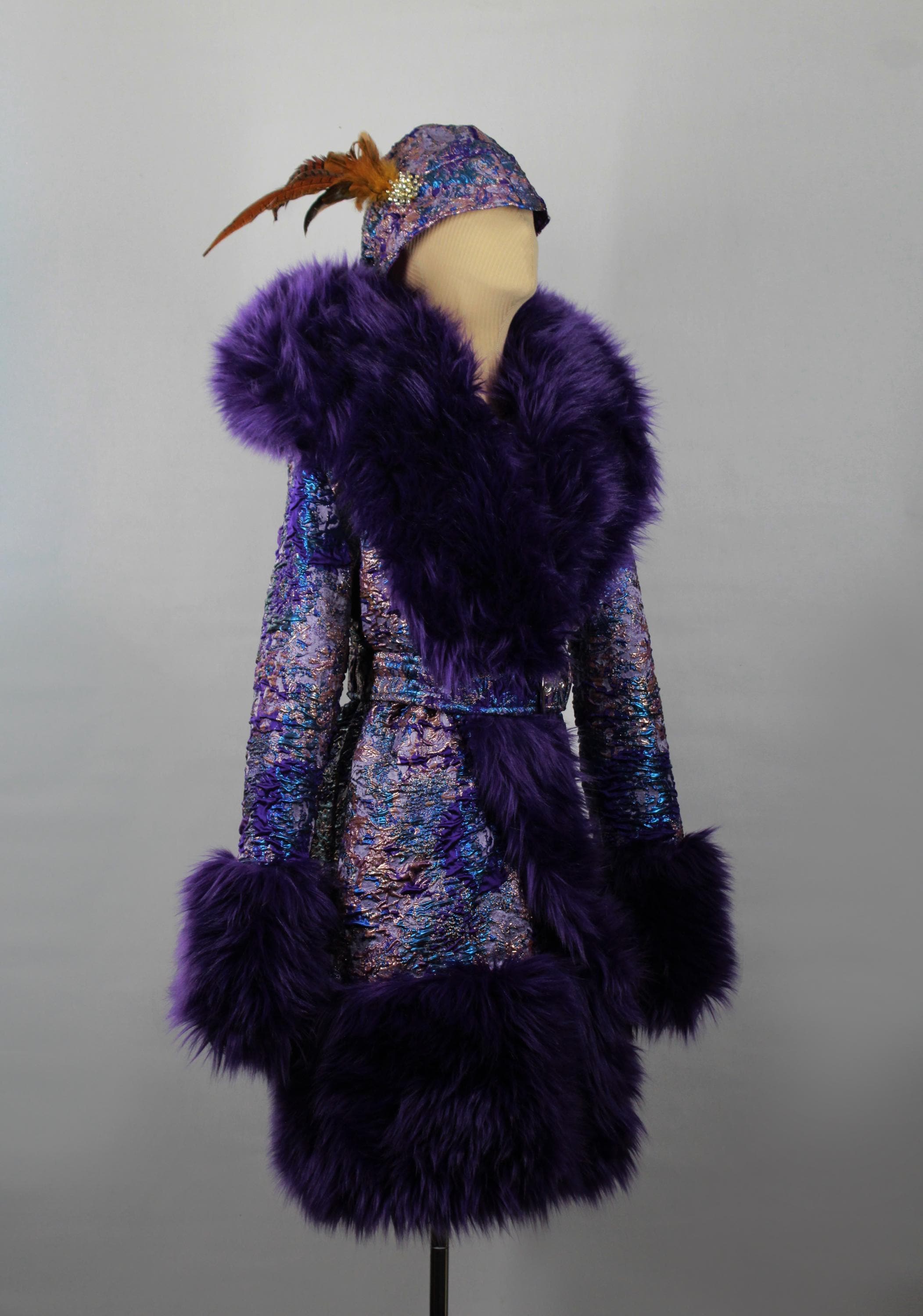 ジャケット・アウター 1920s French antique fur coat Vintage 1930s Brown Wool Coat Fur Collar Long Sleeve Belted