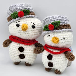 crochet snowman