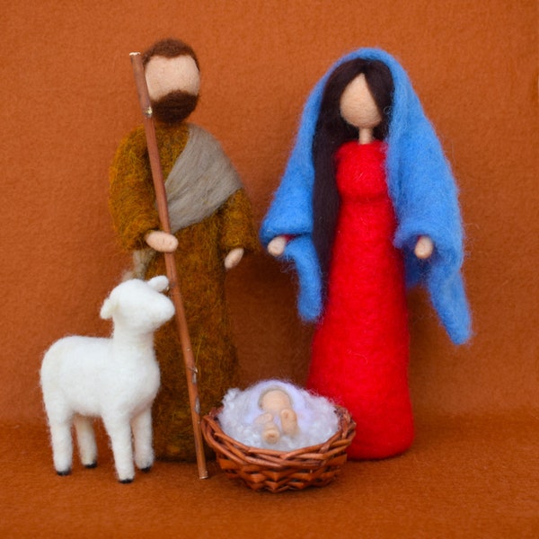 Weihnachtsset. Krippenfiguren aus kardierter Wolle, Maria, Josef und Jesuskind, Heilige Familie, Jesu Geburt, Waldorf-Weihnachten