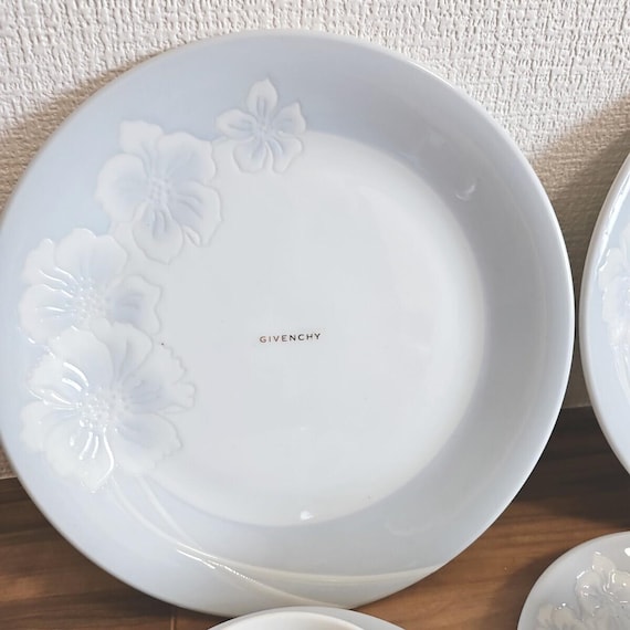 SET Givenchy Cup & Saucer Large Plates Set Floral Pattern Tea Cups
