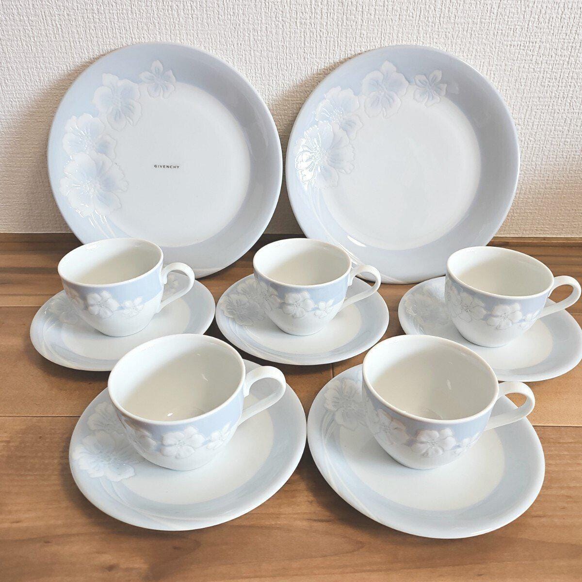 GIVENCHY　デイジーシリーズ　食器セット il_fullxfull.6839418192_ei4a.jpg
