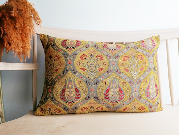 Soft yellow throw pillows sale