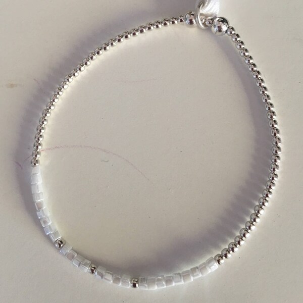 Bracelet Perles en Argent 925 et son pompon Blanc