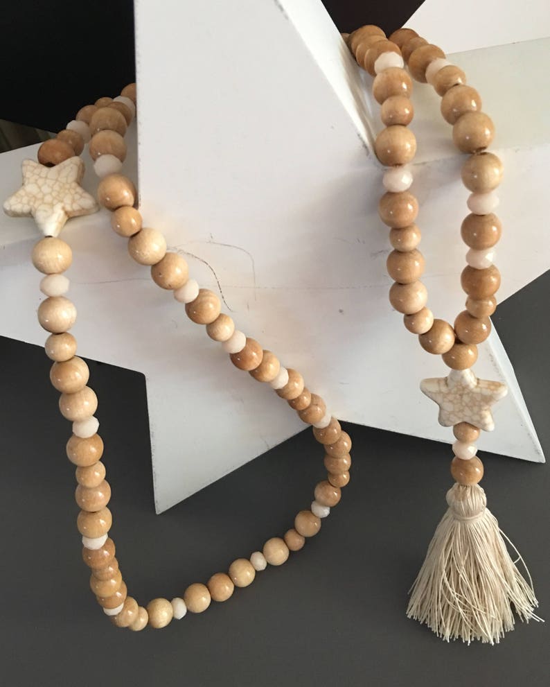 collier sautoir Bohème en perles bois coloris naturel pompon Assorti image 1