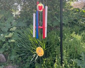 Campanilla de viento del Bicentenario de Ohio 2003-2023, roja, blanca y azul.