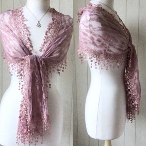 Lace Shawl / Petite Pink Vintage Style Shawl / Petite  Raspberry Pink Lace Wrap / Pink Shawl / Wedding Shawl