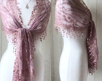 Lace Shawl / Petite Pink Vintage Style Shawl / Petite  Raspberry Pink Lace Wrap / Pink Shawl / Wedding Shawl