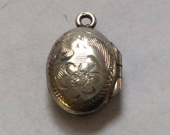 Sterling silver picture locket charm vintage # S 851