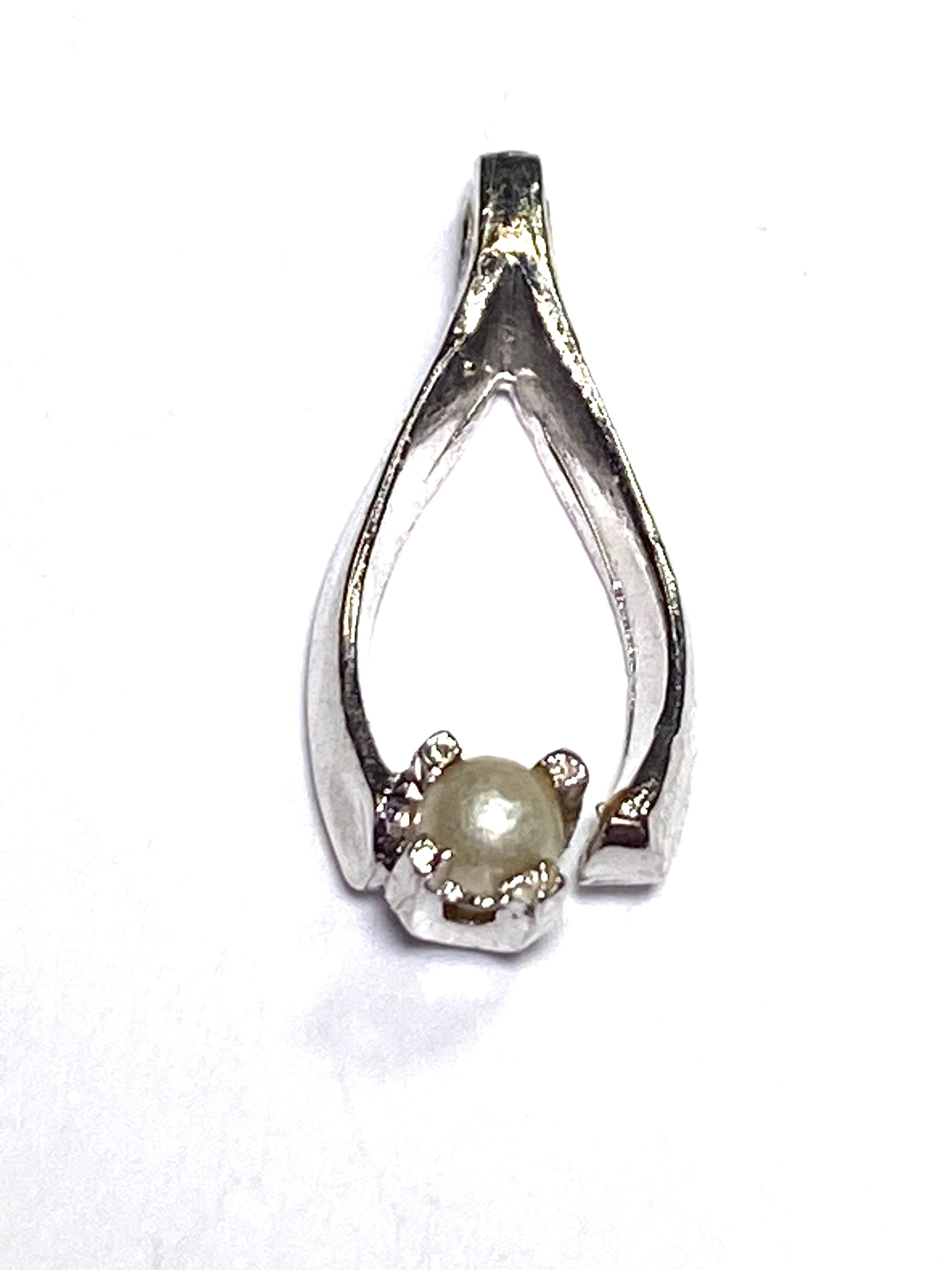 Sterling Silver Lucky Wishbone With Pearl Vintage Charm 43 Etsy Canada