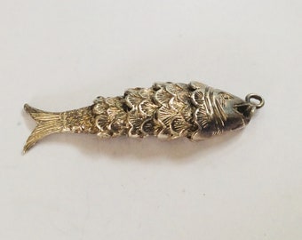 Sterling silver charm vintage # S 827