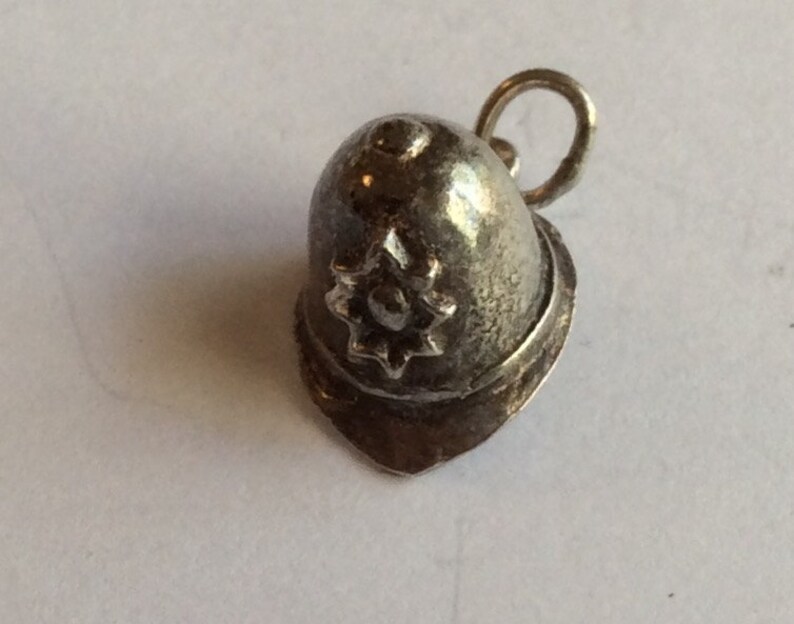 Sterling silver London Bobby Helmet police charm vintage # 528