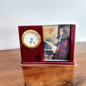 Modern Desk Standing Clock/Elegant Mahogany Clock with Glass Photo Frame/Mantel Clock/Table Clock Battery Operated Romans Numeral/No.625
