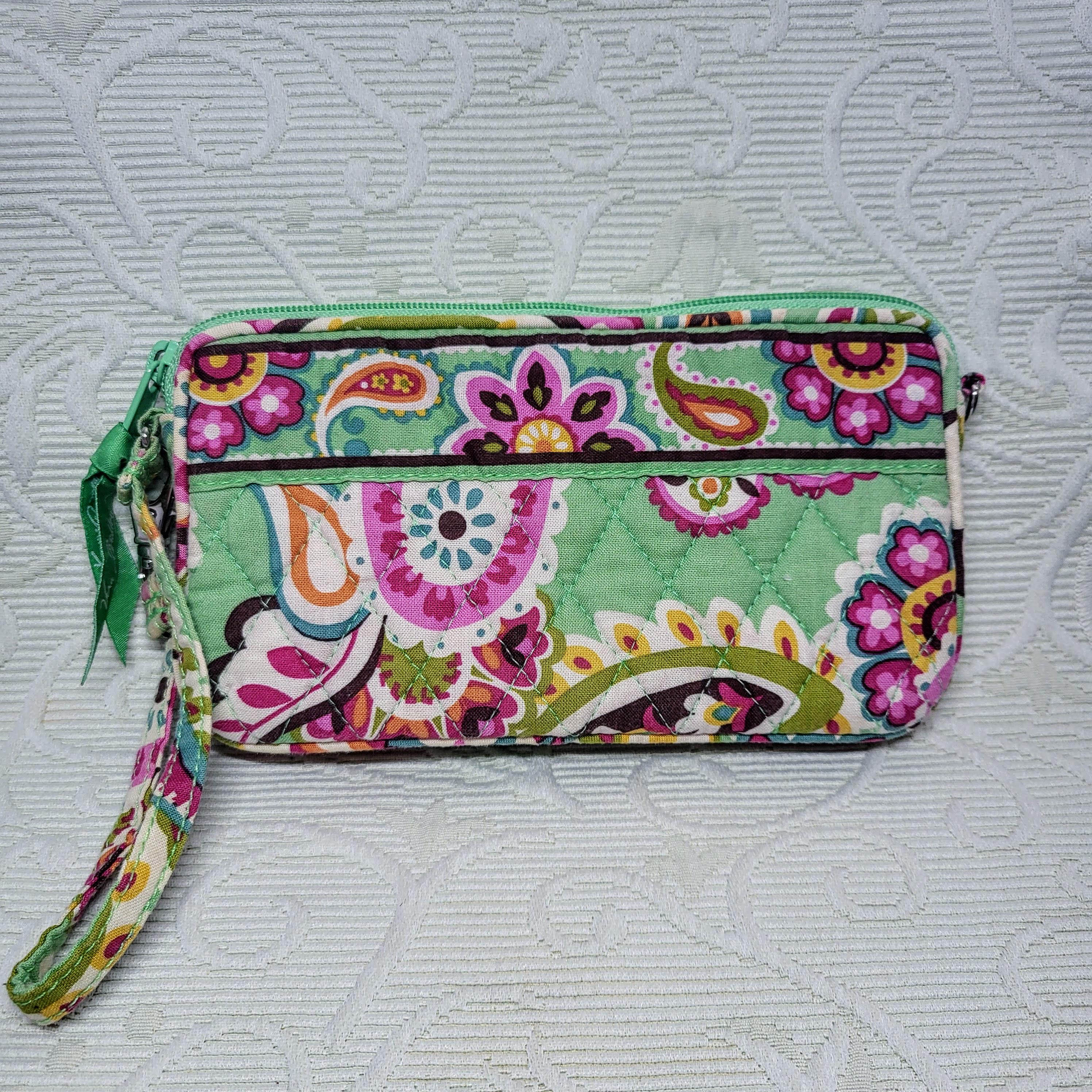 VERA BRADLEY Tutti Frutti Wristlet Green Pink Floral Pattern