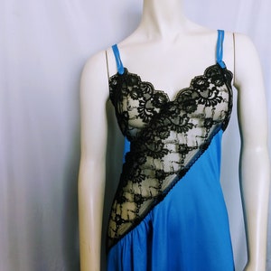 Chemise de nuit longue REDERIC&#39;S of HOLLYWOOD/Robe de nuit sexy en dentelle noire bleu roi/robe de nuit glamour en dentelle fendue vintage des années 90/Taille L/No.214