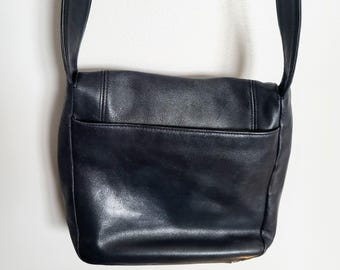 Vintage Coach F8E-4183 ITALY Black Smooth Leather Lexington Flap