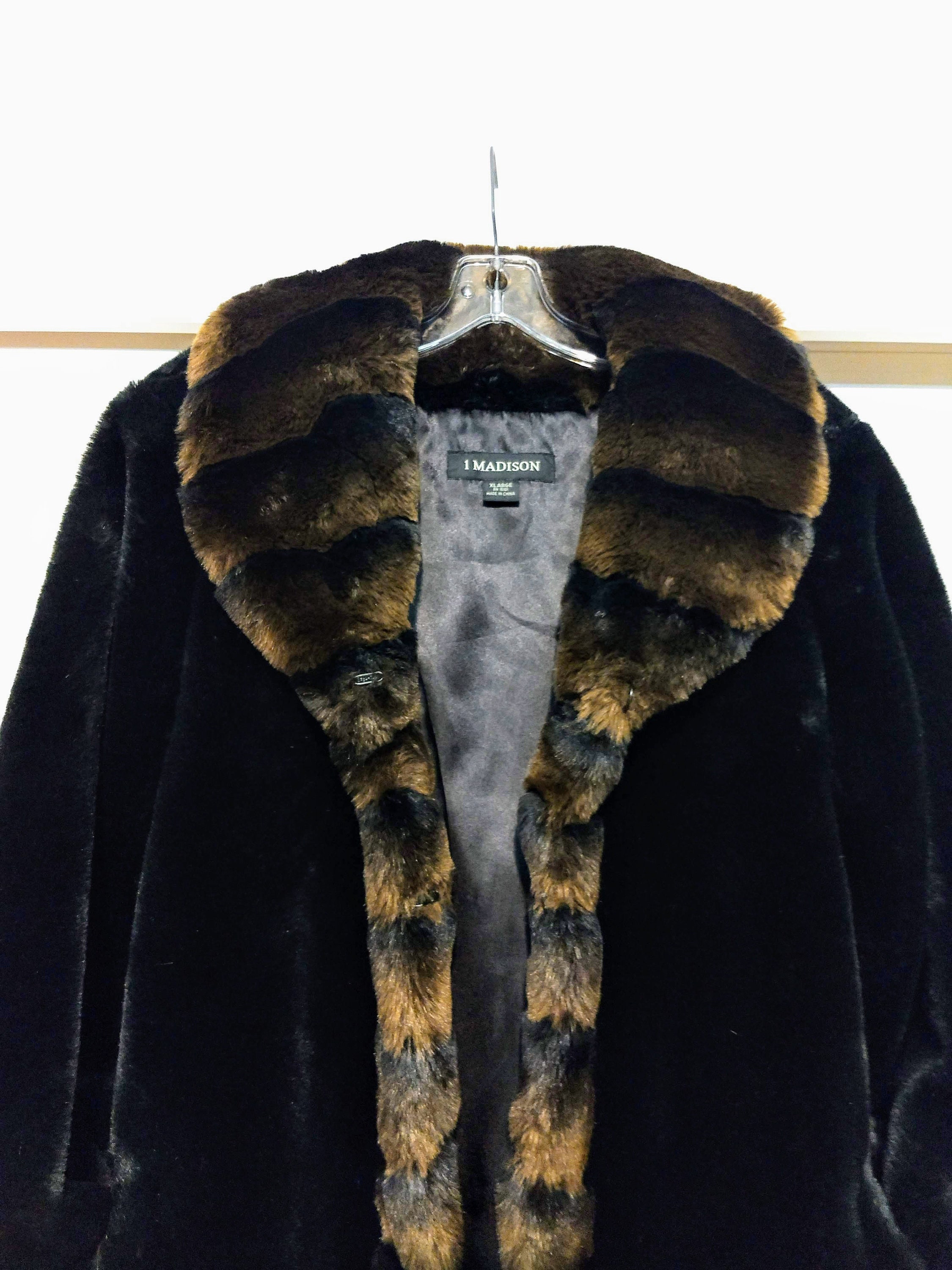 1 MADISON Luxurious Faux Mink Coat/best Quality Elegant Dark 1 MADISON Luxurious Faux Mink Coat/best Quality Elegant Dark