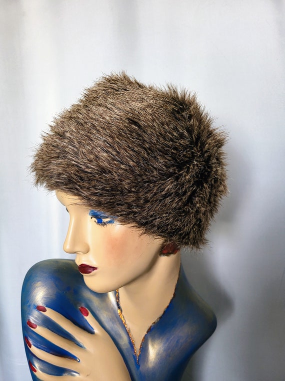 Faux Fur Pillbox Hat/Rare Brown Furry Hat/Super W… - image 1