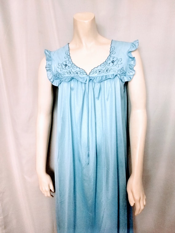 Vintage DREAM AWAY Nightgown and Robe Set/Blue Silky … Gem