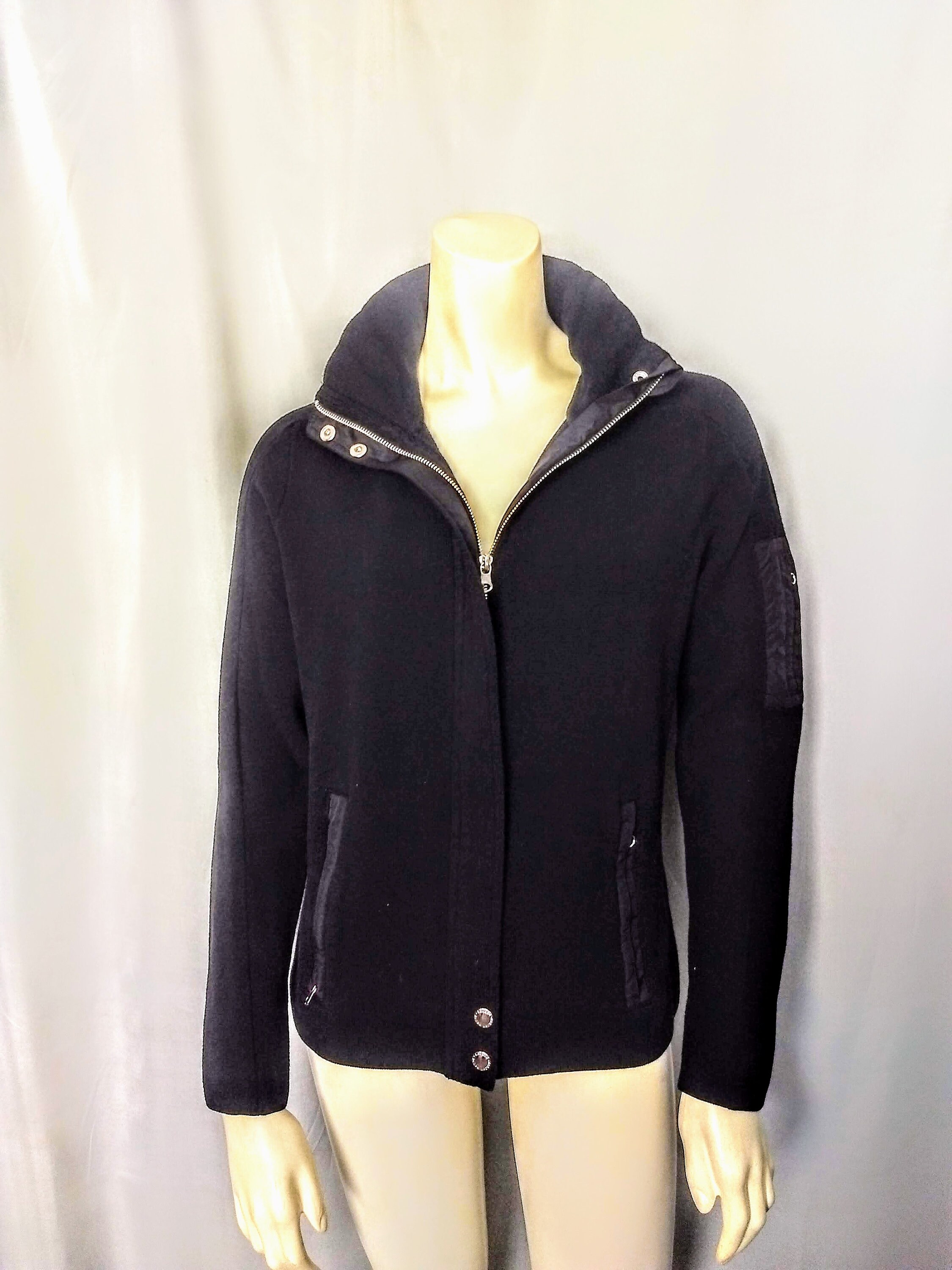 jacket with zipper on hood