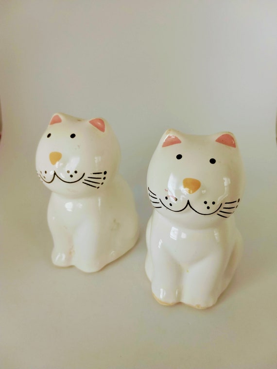 Ceramic Animal Salt & Pepper Shaker Set Ceramic Animal Salt & Pepper Shaker Set