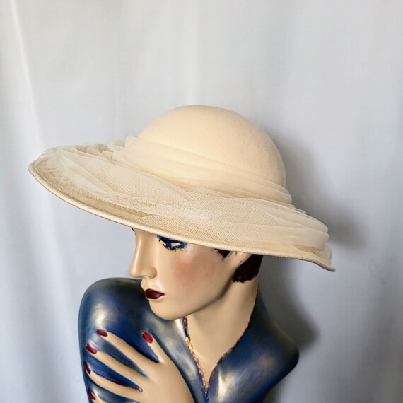 Wide Brim Winter White Formal Hat/Vintage IMPORTI… - image 3