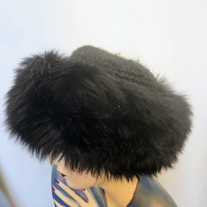Vintage Lamb Fur Cossack Style Russian Winter Hat Made in Italy Vintage Echt Toscana Lamm Winter Hat White Real Sheepskin  main image 4