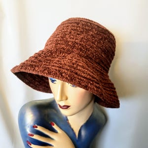 Betmar Vintage Knit Bucket‎ Hat Made in Italy Fair Isle Black Cream Red Women Betmar Vintage Knit Bucket Hat Made in Italy Fair Isle Black  main image 4
