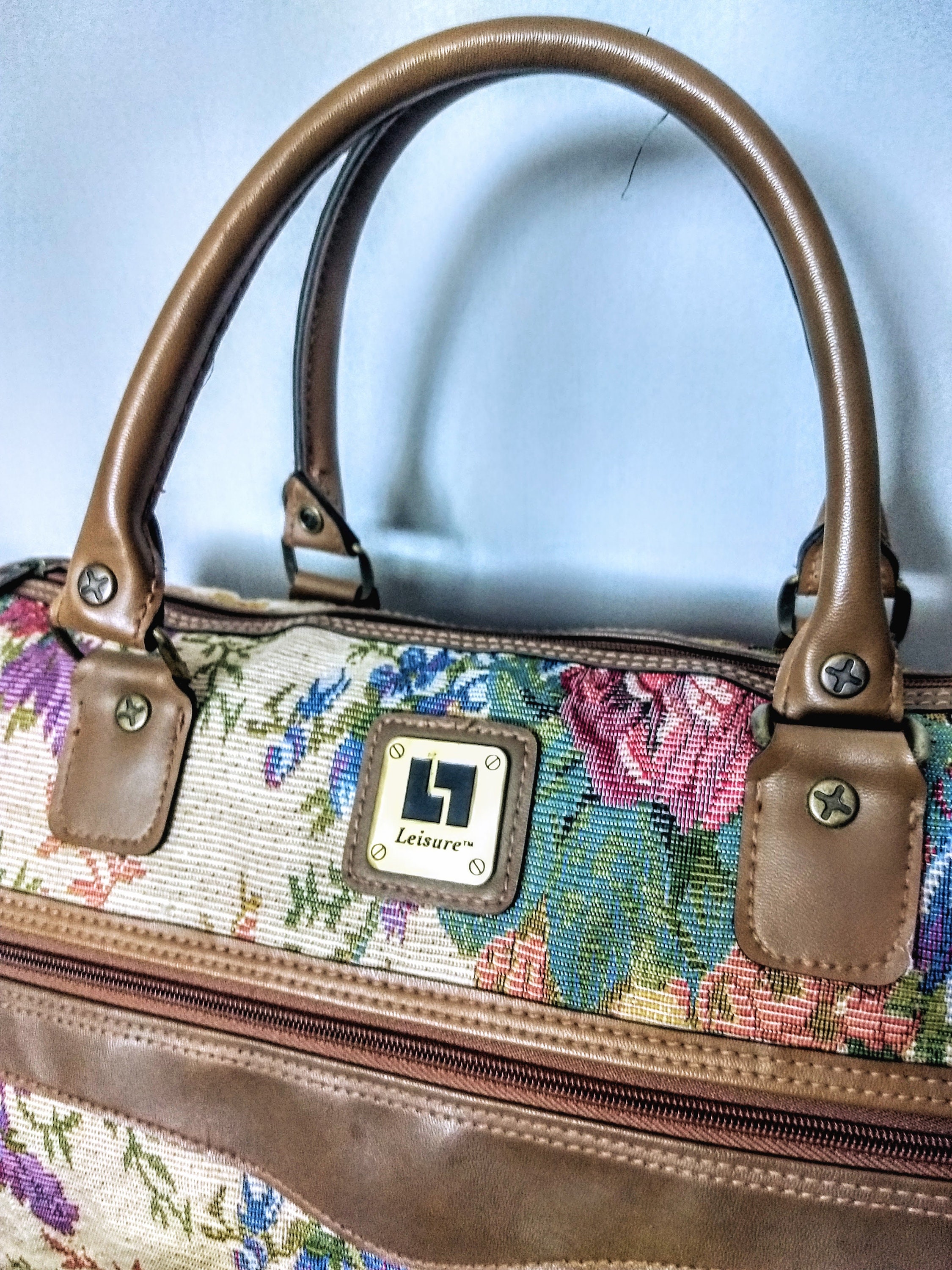 RARE Find/vintage LEISURE Floral Tapestry Travel Bag/pastel RARE Find/vintage LEISURE Floral Tapestry Travel Bag/pastel