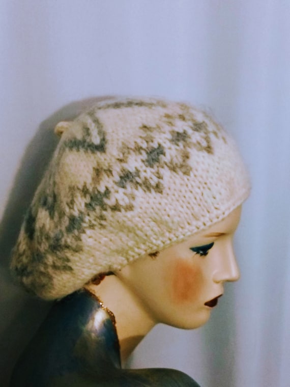 ICELAND Winter Beret, French Style ,Hand Made ,100