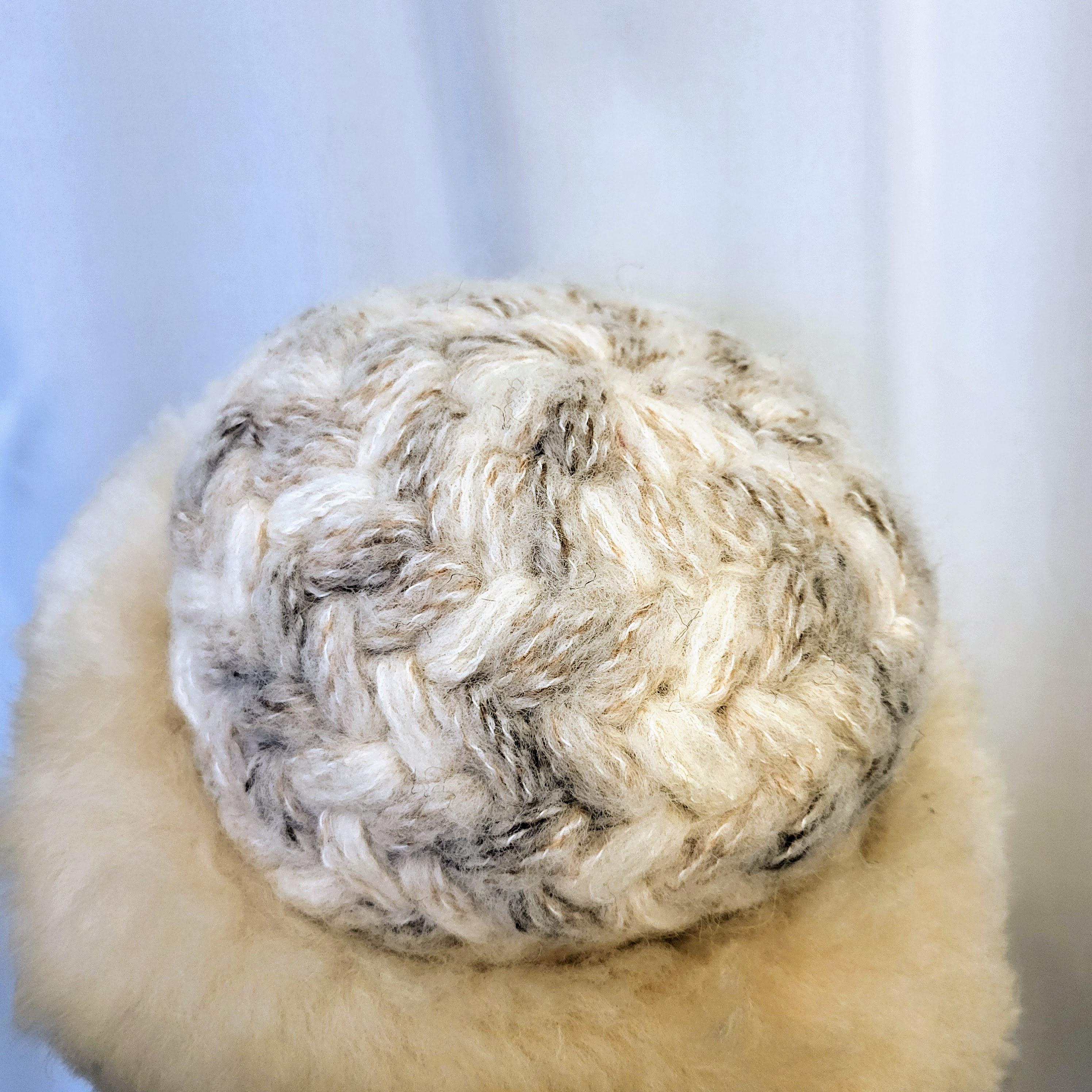 Rare Find/vintage Lamb Skin Fur Winter Warm Hat/genuine  display picture 3