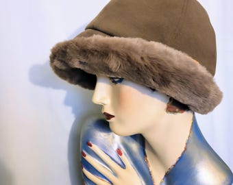 Vintage Fur Bonnet Hat Brown OS Vintage Fur Hat, Raccoon Fur Hat (B653), Light to Dark Brown  main image 3
