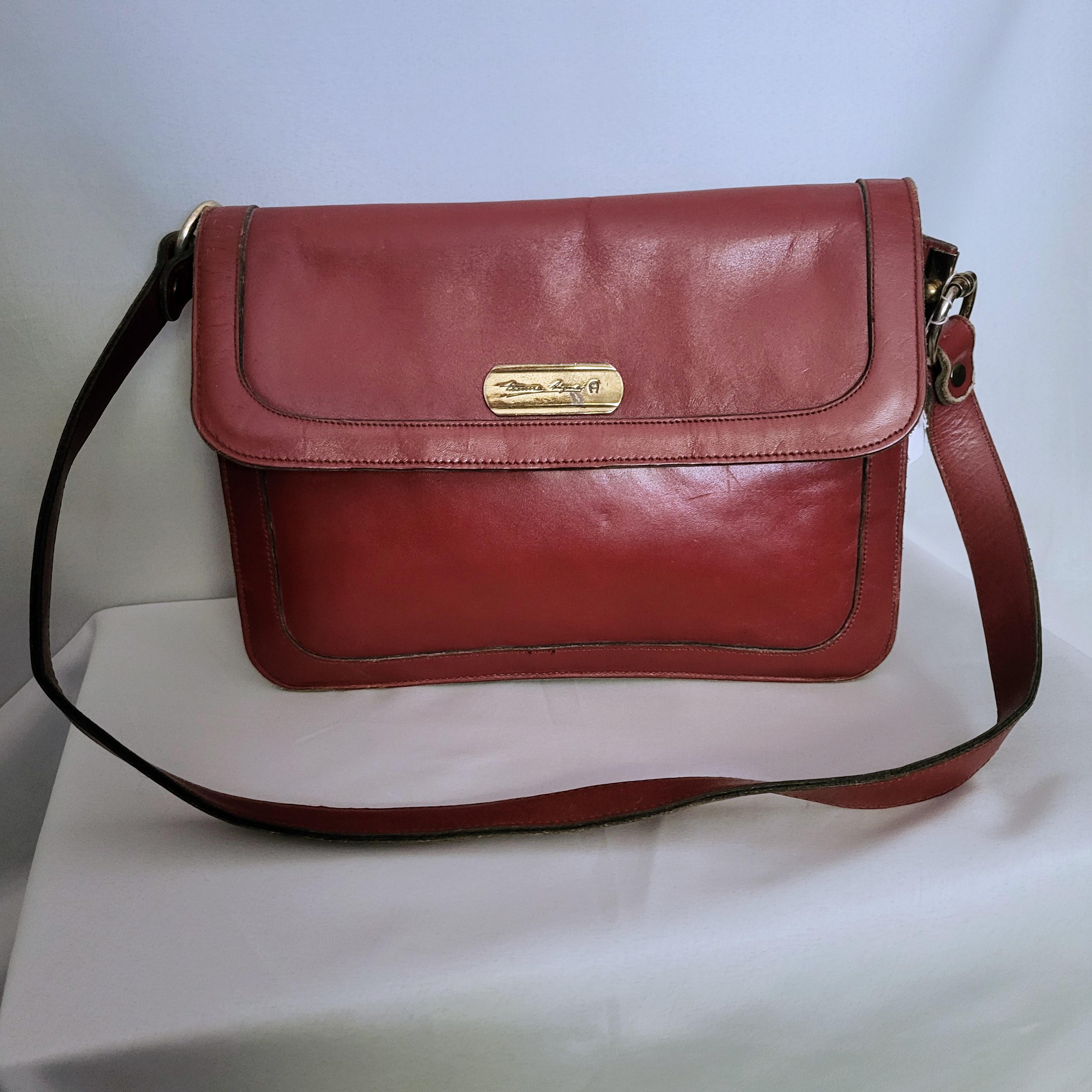 ドイツAIGNER バーガンディ レザー ショルダーバッグハンドバッグ