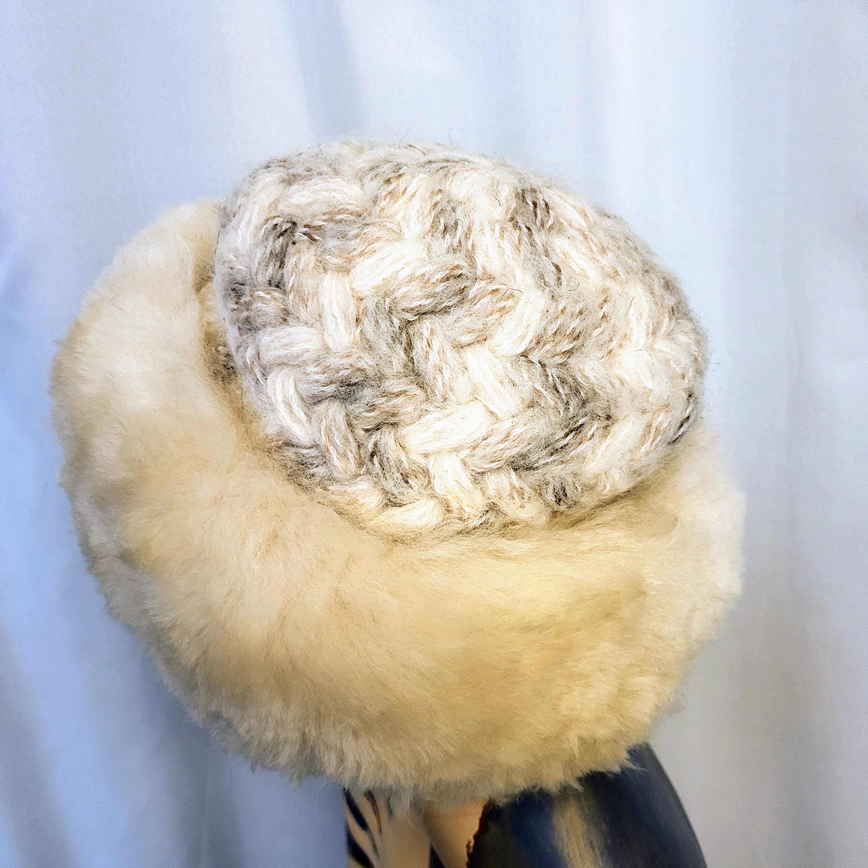 Rare Find/vintage Lamb Skin Fur Winter Warm Hat/genuine  display picture 2