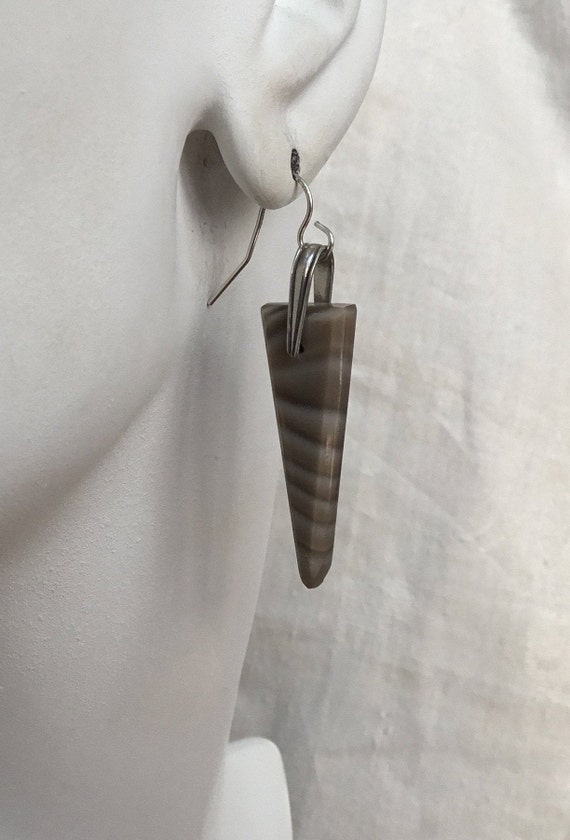 Flint dangle earrings/triangle stone dangles/caramal color jewelry/flint stone earrings/chunky dangles/womans drop earrings