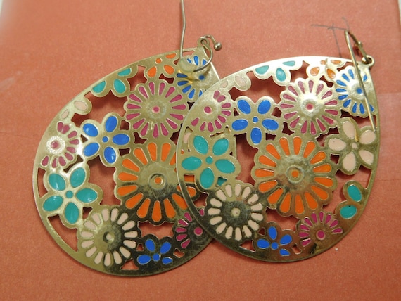 Floral and gold drop earrings /cloisonne earrings/enamal jewelry/ spring flowers/vintage